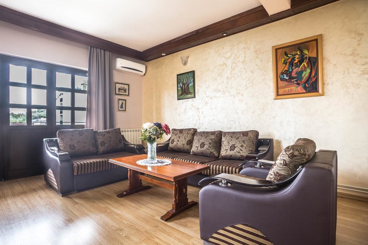 Гостевой дом Mali Miločer Bay Accommodation Свети-Стефан