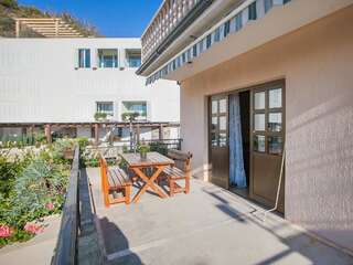 Гостевой дом Mali Miločer Bay Accommodation Свети-Стефан Апартаменты «Комфорт» с 2 спальнями и видом на море-4