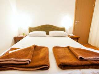 Гостевой дом Mali Miločer Bay Accommodation Свети-Стефан Апартаменты с 1 спальней-6