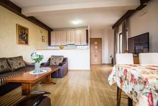 Гостевой дом Mali Miločer Bay Accommodation Свети-Стефан Апартаменты «Комфорт» с 2 спальнями и видом на море-2